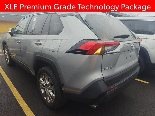 2021 Toyota RAV4 XLE Premium