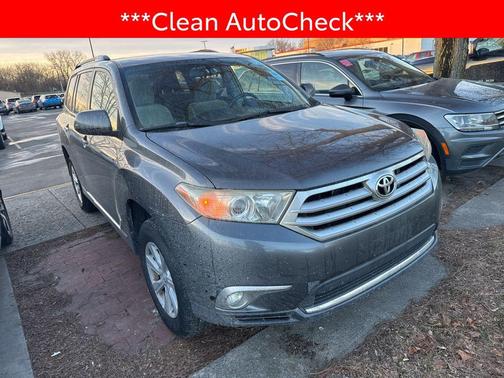 2013 Toyota Highlander SE