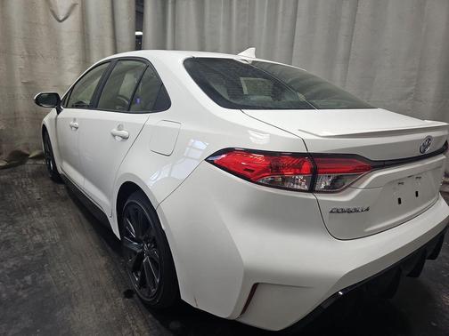 2026 Toyota Corolla Hybrid SE