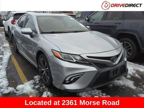 2020 Toyota Camry SE