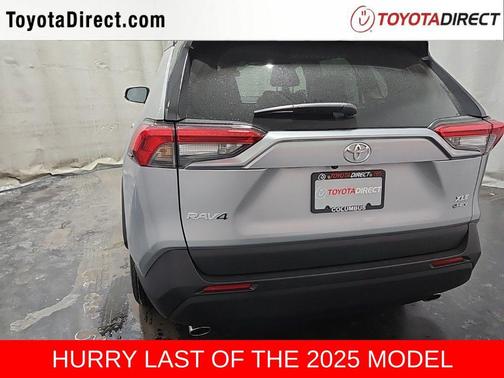 2025 Toyota RAV4 Hybrid XLE