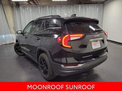 2022 GMC Terrain AWD AT4