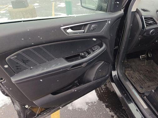 2018 Ford Edge Sport