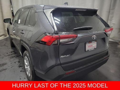 2025 Toyota RAV4 LE