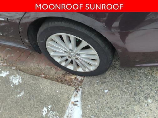 2015 Toyota Avalon Hybrid XLE Touring