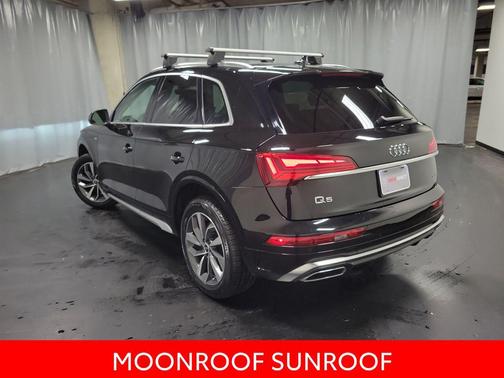 2022 Audi Q5 45 S line Premium Plus