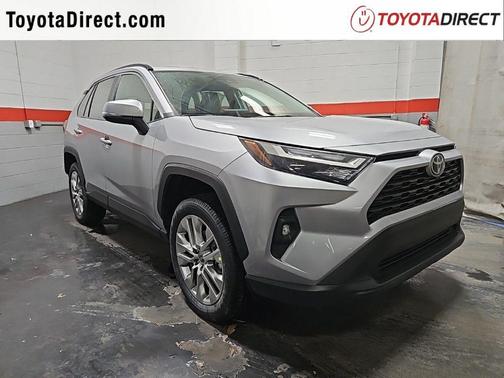 2025 Toyota RAV4 XLE Premium