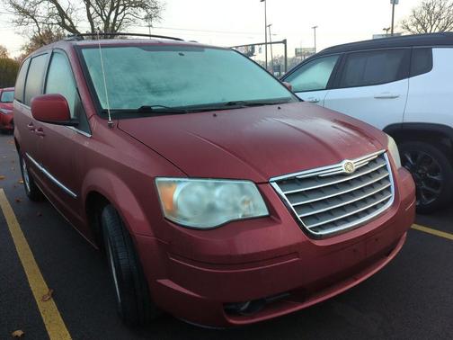 2010 Chrysler Town & Country Touring