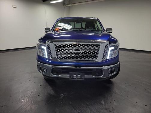 2017 Nissan Titan SL
