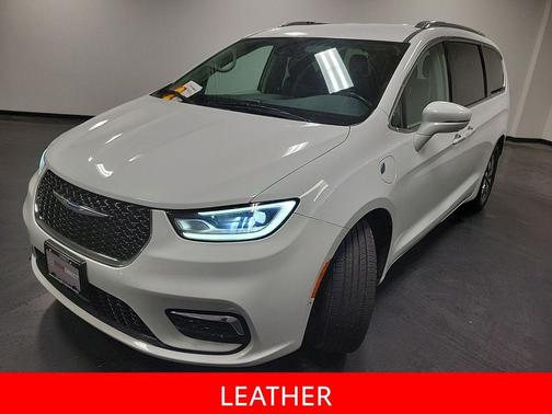 2021 Chrysler Pacifica Hybrid Touring L