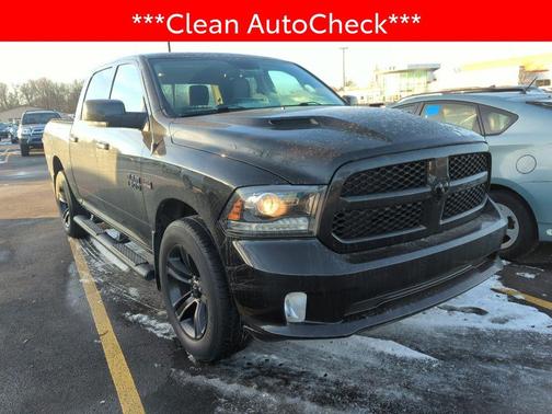 2017 RAM 1500 Night Crew Cab 4x4 5'7' Box