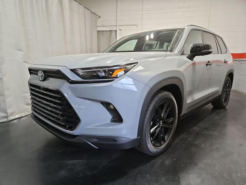 2026 Toyota Highlander Hybrid Base