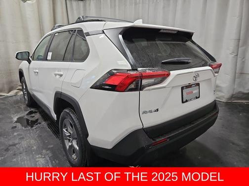 2025 Toyota RAV4 XLE