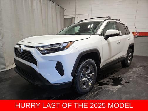 2025 Toyota RAV4 XLE