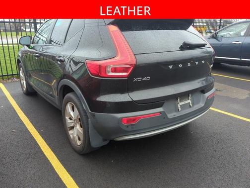 2019 Volvo XC40 R-DESIGN