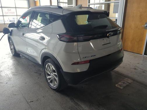 2023 Chevrolet Bolt EUV FWD LT