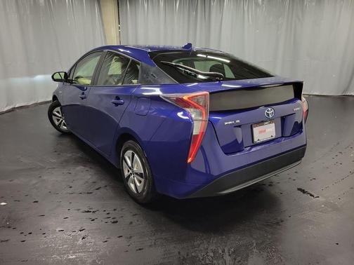 2016 Toyota Prius Three