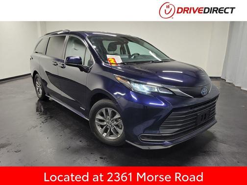 2021 Toyota Sienna LE