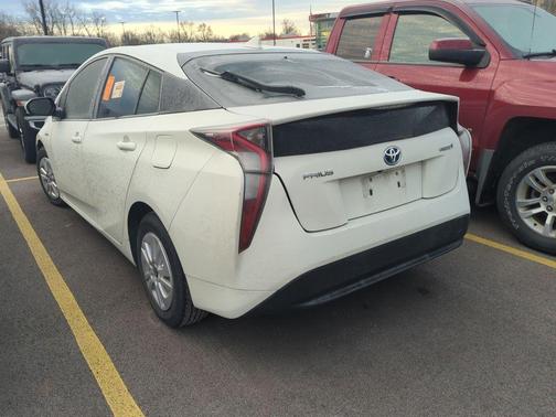 2016 Toyota Prius Two