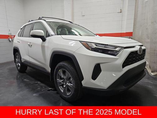 2025 Toyota RAV4 XLE