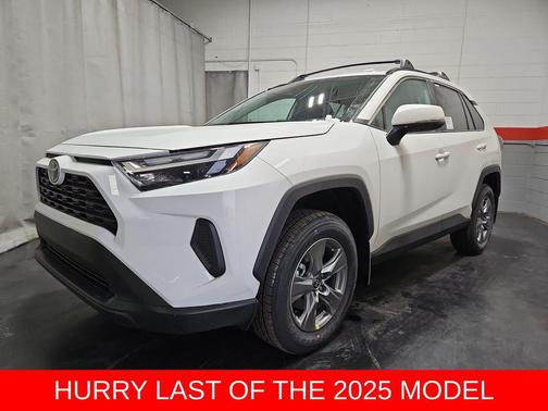2025 Toyota RAV4 XLE