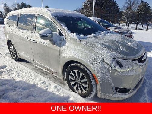 2020 Chrysler Pacifica Hybrid Limited