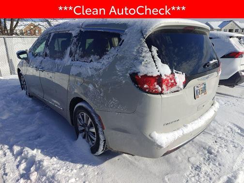 2020 Chrysler Pacifica Hybrid Limited