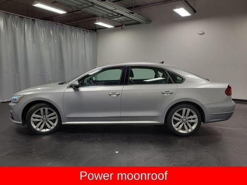 2017 Volkswagen Passat 1.8T SEL Premium