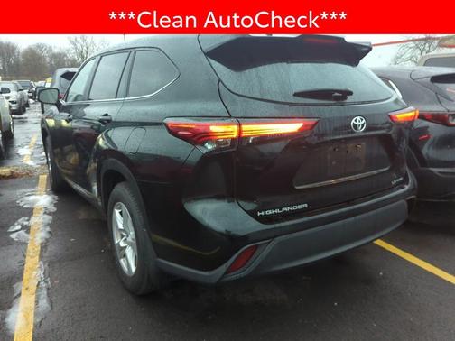 2023 Toyota Highlander LE