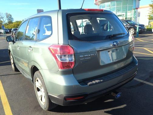 2014 Subaru Forester 2.5i