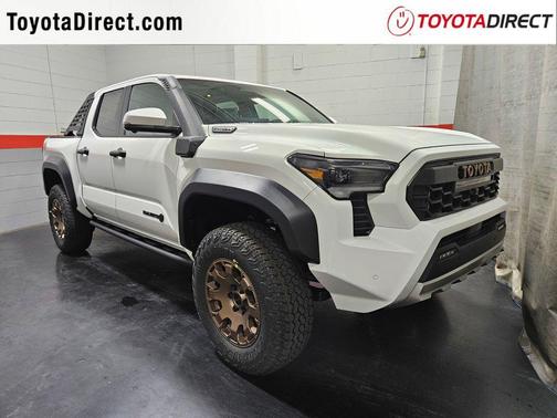 2025 Toyota Tacoma Hybrid Trailhunter