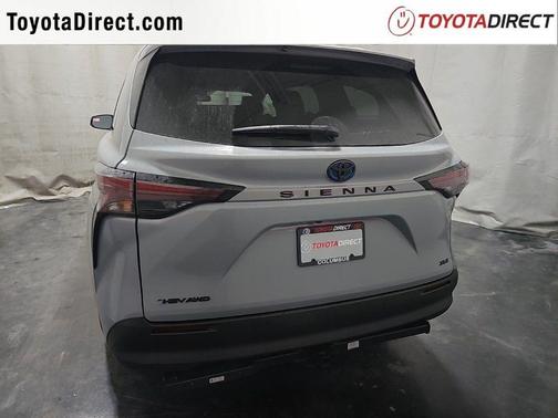 2025 Toyota Sienna Woodland Edition