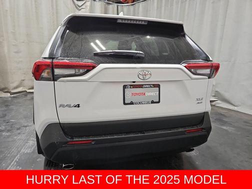 2025 Toyota RAV4 XLE