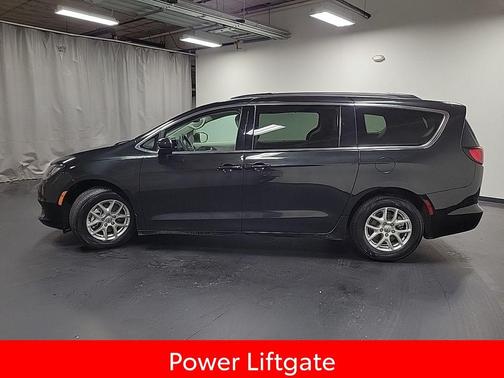 2021 Chrysler Voyager LXI