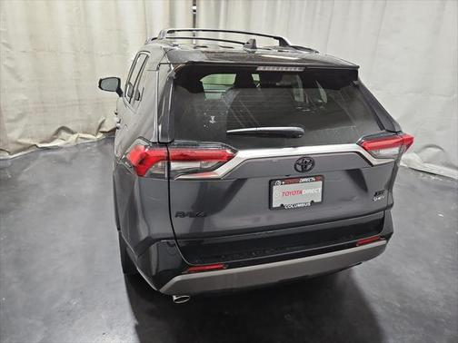 2025 Toyota RAV4 Hybrid SE