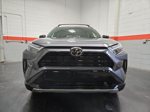 2025 Toyota RAV4 Hybrid SE