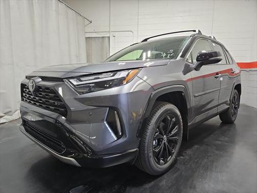 2025 Toyota RAV4 Hybrid SE