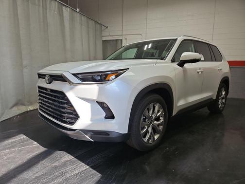 Wind Chill Pearl 2026 Toyota Grand Highlander Hybrid Limited