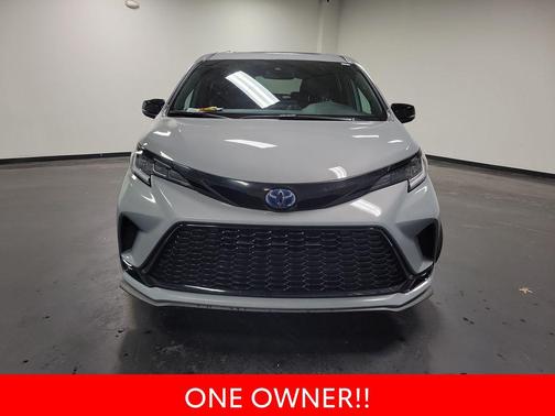 2025 Toyota Sienna XSE 7 Passenger