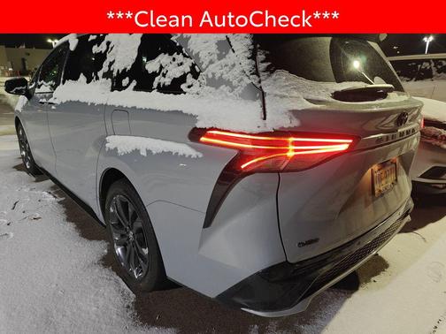 2025 Toyota Sienna XSE 7 Passenger