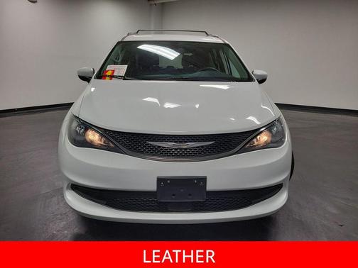 2021 Chrysler Voyager LXI