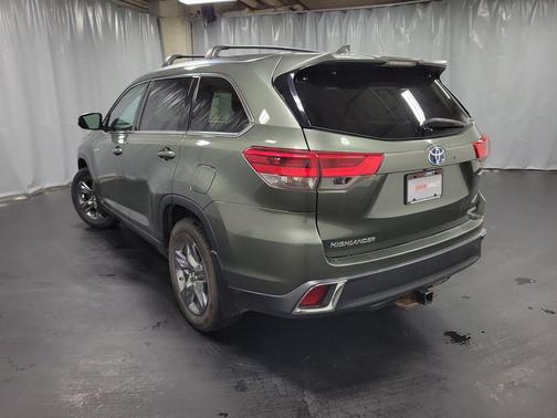 2019 Toyota Highlander Hybrid Platinum
