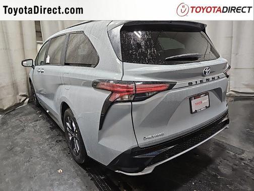 2025 Toyota Sienna XSE 7 Passenger