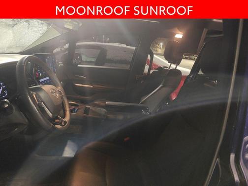 2023 Toyota Sienna XSE 7 Passenger