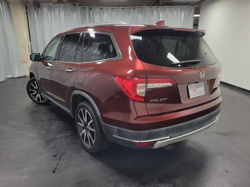 2019 Honda Pilot Touring 8-Passenger