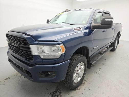 Patriot Blue Pearlcoat 2023 RAM 2500 Big Horn