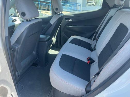 Summit White 2020 Chevrolet Bolt EV LT
