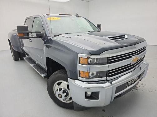 Graphite Metallic 2017 Chevrolet Silverado 3500 LT