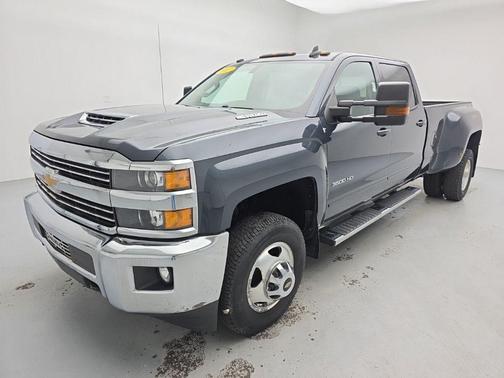 Graphite Metallic 2017 Chevrolet Silverado 3500 LT