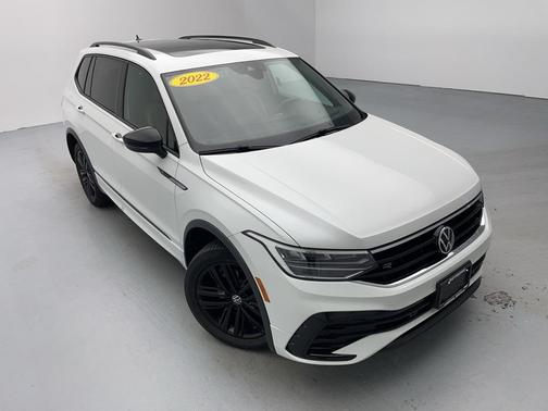2022 Volkswagen Tiguan 2.0T SE R-Line Black